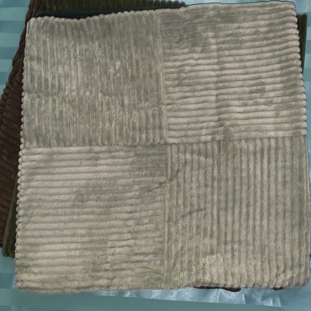 6 New Pillow Covers Corduroy like Fabric Bundle in Earth Tones New - Picture 6 of 16